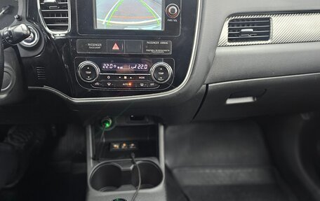 Mitsubishi Outlander III рестайлинг 3, 2012 год, 1 450 000 рублей, 16 фотография