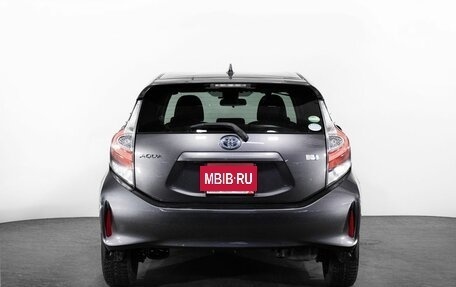 Toyota Aqua I, 2018 год, 1 099 000 рублей, 4 фотография