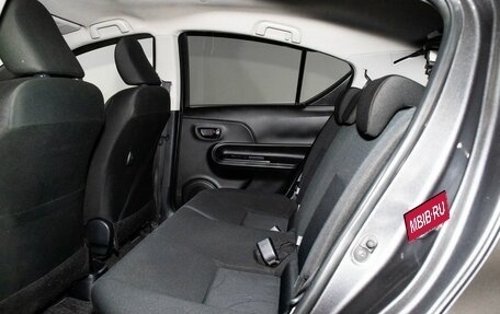 Toyota Aqua I, 2018 год, 1 099 000 рублей, 7 фотография