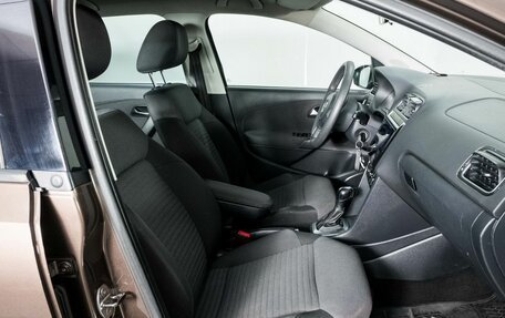 Volkswagen Polo VI (EU Market), 2013 год, 725 000 рублей, 8 фотография