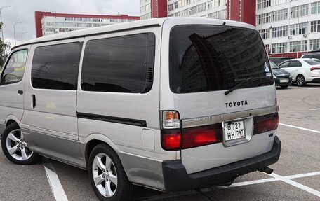 Toyota HiAce H100, 2001 год, 850 000 рублей, 3 фотография