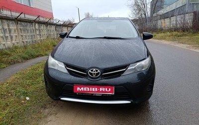 Toyota Auris II, 2013 год, 760 000 рублей, 1 фотография