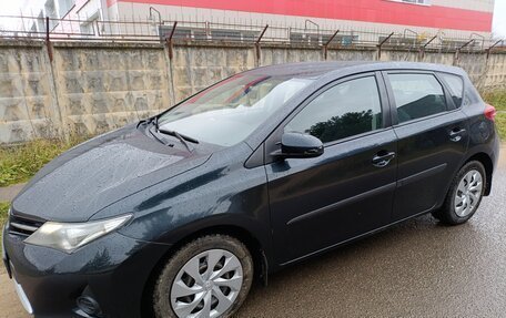 Toyota Auris II, 2013 год, 760 000 рублей, 3 фотография