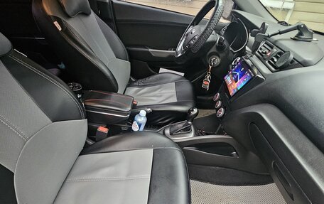 KIA Rio III рестайлинг, 2015 год, 950 000 рублей, 10 фотография