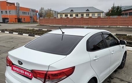 KIA Rio III рестайлинг, 2015 год, 950 000 рублей, 4 фотография