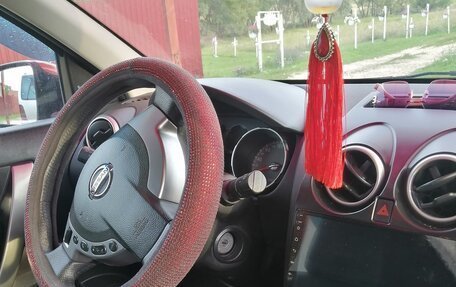 Nissan Qashqai, 2009 год, 950 000 рублей, 2 фотография