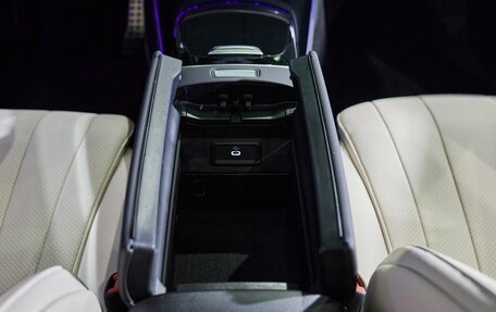 Mercedes-Benz E-Класс, 2025 год, 11 000 000 рублей, 19 фотография