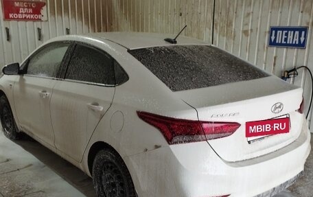 Hyundai Solaris II рестайлинг, 2017 год, 1 060 000 рублей, 5 фотография