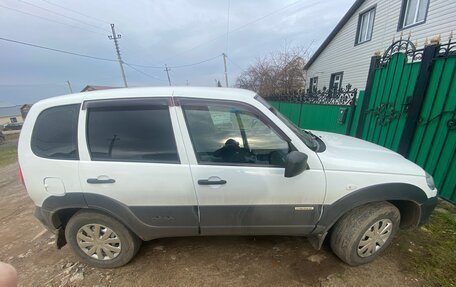 Chevrolet Niva I рестайлинг, 2016 год, 650 000 рублей, 2 фотография