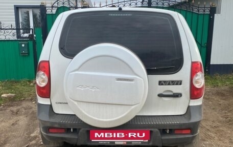 Chevrolet Niva I рестайлинг, 2016 год, 650 000 рублей, 3 фотография