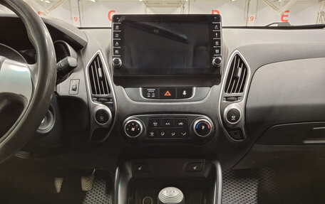 Hyundai ix35 I рестайлинг, 2011 год, 898 850 рублей, 18 фотография