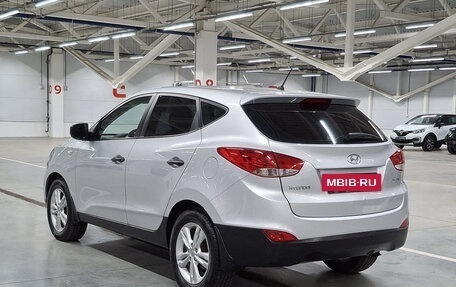 Hyundai ix35 I рестайлинг, 2011 год, 898 850 рублей, 8 фотография