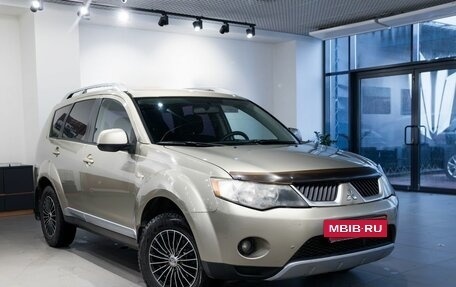 Mitsubishi Outlander III рестайлинг 3, 2008 год, 819 000 рублей, 2 фотография