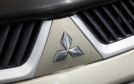 Mitsubishi Outlander III рестайлинг 3, 2008 год, 819 000 рублей, 13 фотография
