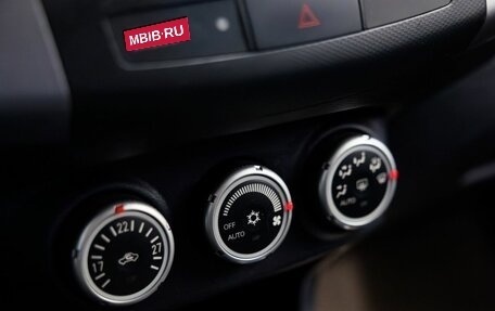 Mitsubishi Outlander III рестайлинг 3, 2008 год, 819 000 рублей, 21 фотография