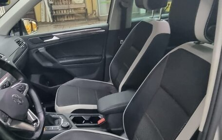 Volkswagen Tiguan II, 2021 год, 3 050 000 рублей, 10 фотография