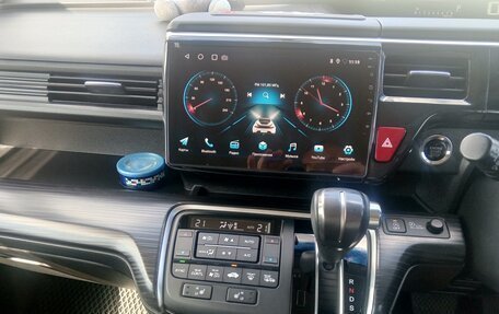 Honda Stepwgn IV, 2016 год, 2 410 000 рублей, 5 фотография