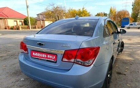 Chevrolet Cruze II, 2010 год, 575 000 рублей, 5 фотография