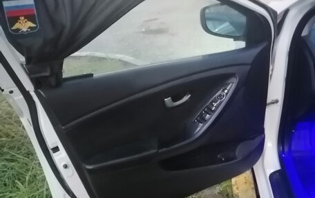 Hyundai i30 II рестайлинг, 2013 год, 900 000 рублей, 7 фотография