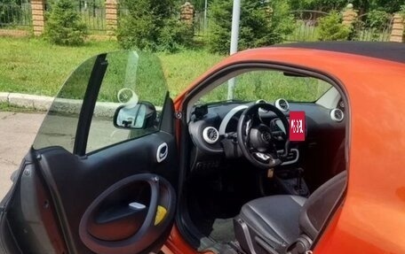 Smart Fortwo III, 2018 год, 1 050 000 рублей, 4 фотография