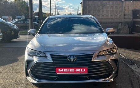Toyota Avalon, 2021 год, 4 300 000 рублей, 1 фотография