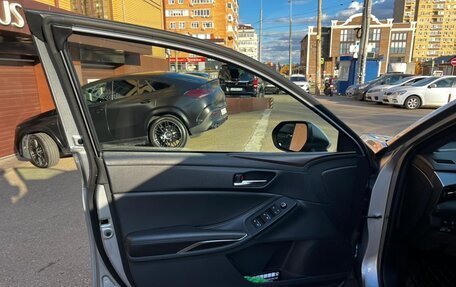 Toyota Avalon, 2021 год, 4 300 000 рублей, 9 фотография