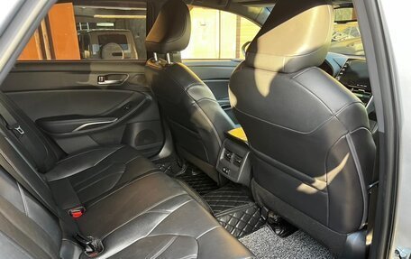 Toyota Avalon, 2021 год, 4 300 000 рублей, 14 фотография
