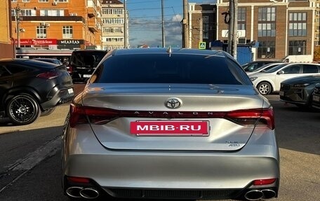 Toyota Avalon, 2021 год, 4 300 000 рублей, 10 фотография