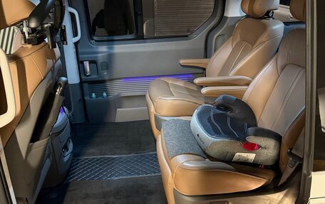 Hyundai Staria, 2022 год, 6 000 000 рублей, 6 фотография