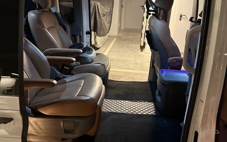 Hyundai Staria, 2022 год, 6 000 000 рублей, 8 фотография