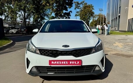 KIA Rio IV, 2020 год, 1 230 000 рублей, 5 фотография