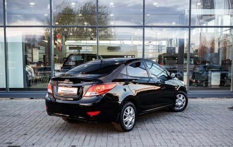 Hyundai Solaris II рестайлинг, 2013 год, 900 000 рублей, 2 фотография