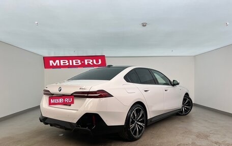 BMW 5 серия, 2024 год, 10 500 000 рублей, 2 фотография