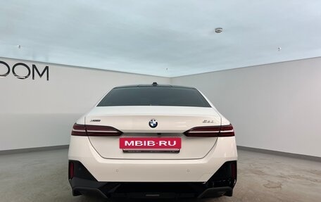 BMW 5 серия, 2024 год, 10 500 000 рублей, 4 фотография