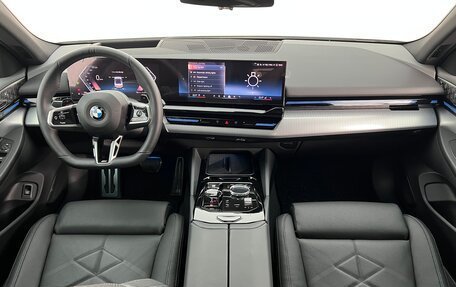 BMW 5 серия, 2024 год, 10 500 000 рублей, 11 фотография