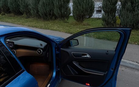 Mercedes-Benz A-Класс, 2015 год, 1 500 000 рублей, 12 фотография