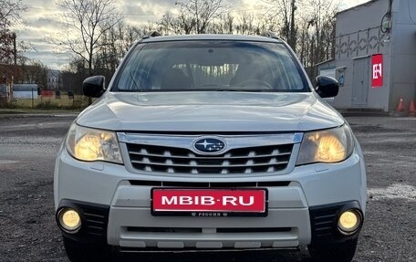 Subaru Forester, 2011 год, 900 000 рублей, 1 фотография