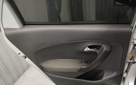 Volkswagen Polo VI (EU Market), 2012 год, 550 000 рублей, 15 фотография