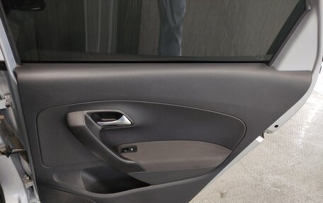 Volkswagen Polo VI (EU Market), 2012 год, 550 000 рублей, 17 фотография