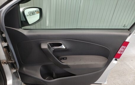 Volkswagen Polo VI (EU Market), 2012 год, 550 000 рублей, 16 фотография