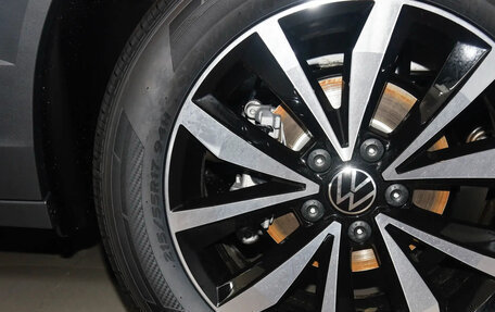 Volkswagen T-Roc I, 2024 год, 2 825 000 рублей, 24 фотография