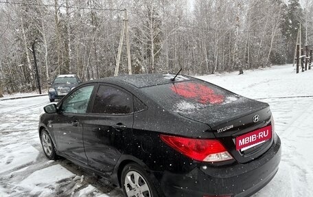 Hyundai Solaris II рестайлинг, 2012 год, 630 000 рублей, 3 фотография