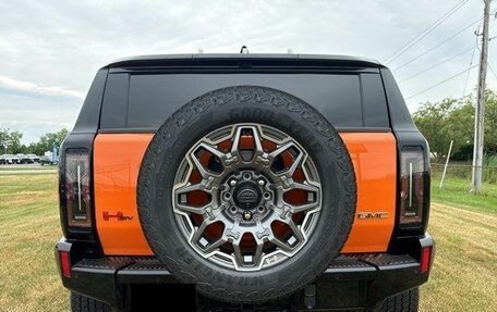 GMC Hummer EV, 2024 год, 22 825 000 рублей, 2 фотография