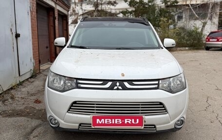 Mitsubishi Outlander III рестайлинг 3, 2013 год, 1 450 000 рублей, 7 фотография