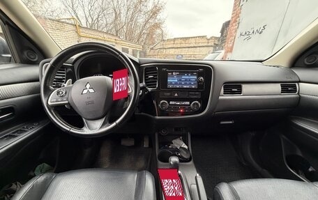 Mitsubishi Outlander III рестайлинг 3, 2013 год, 1 450 000 рублей, 6 фотография