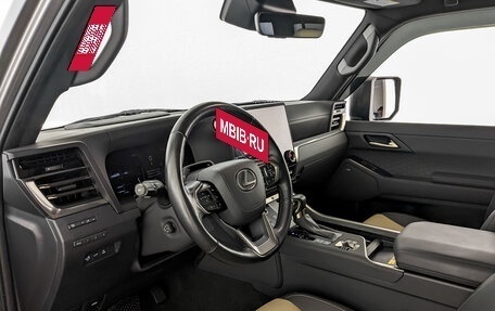 Lexus GX, 2024 год, 12 450 000 рублей, 16 фотография