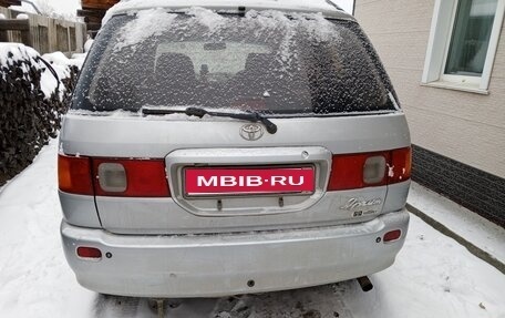 Toyota Ipsum II, 1998 год, 550 000 рублей, 1 фотография