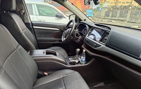 Toyota Highlander III, 2015 год, 3 500 000 рублей, 13 фотография