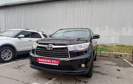 Toyota Highlander III, 2015 год, 3 500 000 рублей, 5 фотография