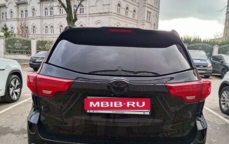 Toyota Highlander III, 2015 год, 3 500 000 рублей, 7 фотография